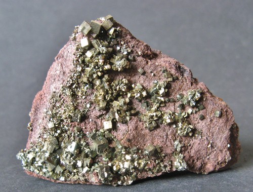 Pyrit auf roteisenerz von - pyrit, xx