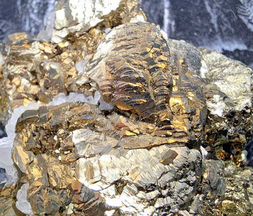 Komplexer pyrit mit calcit aus - komplexer,