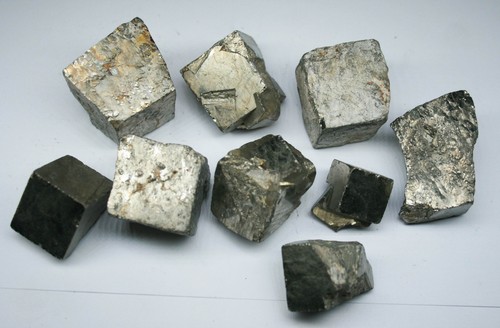 Lot kg pyritkristall - kg,