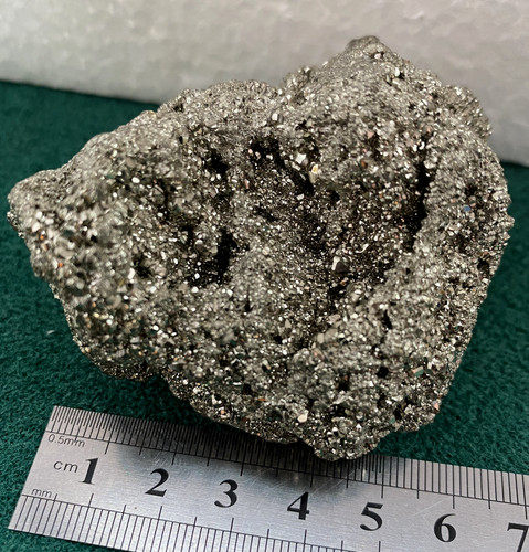 Top video glitzernder pyrit - glitzernder,