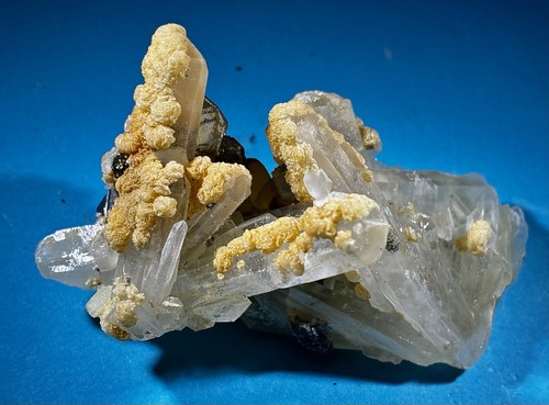 Quarz dolomit calcit - ,,