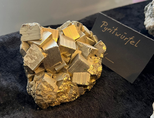 Pyrit würfel katzengold - pyrit-würfel, „katzengold“