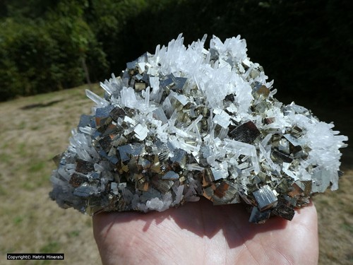 Pyrit mit quartz huanzala - mit, quartz,