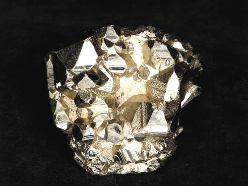 Hochglänzende pyrit stufe aus - stufe,