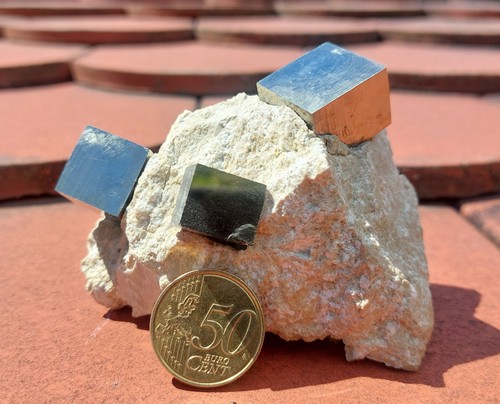 Pyrit stufe aus spanien - pyrit,