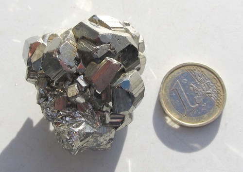 Pyrit stufe aus peru - stufe,